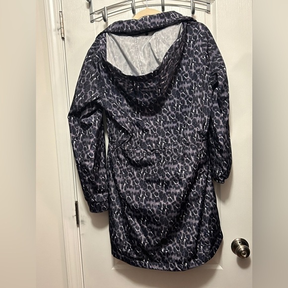 Lucky Brand Premium Performance Waterproof Long Leopard Print Anorak Size Small - Picture 15 of 16